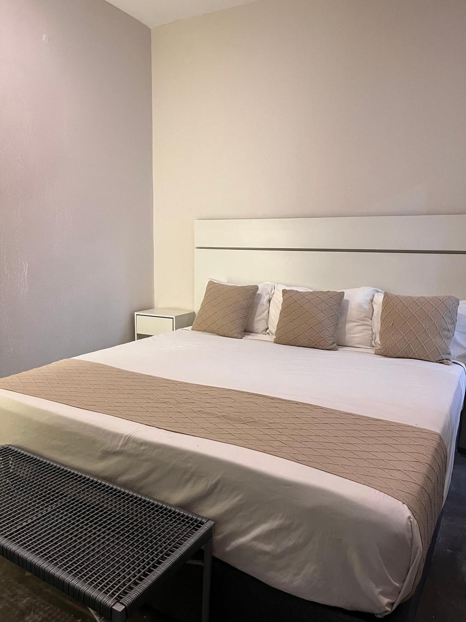 Aura Hotel B&B 틀라케파케 외부 사진